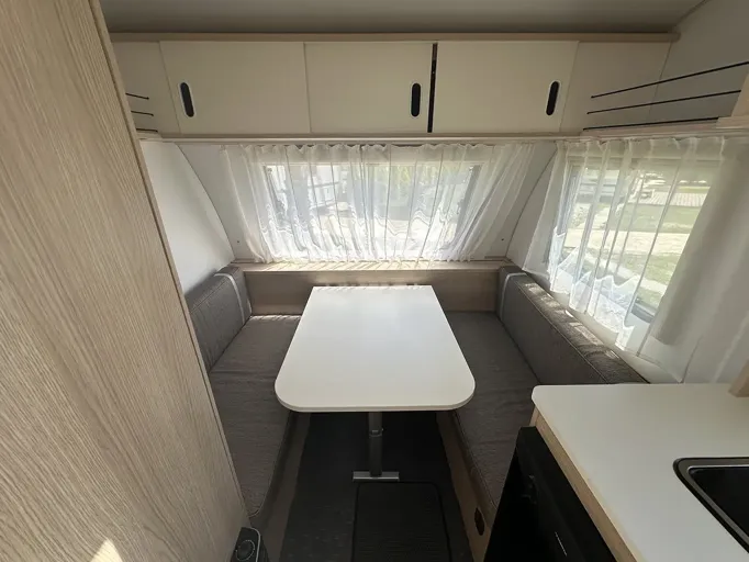 ADRIA AVIVA 360 DD ÇEKME KARAVAN — fotoğraf 17/17
