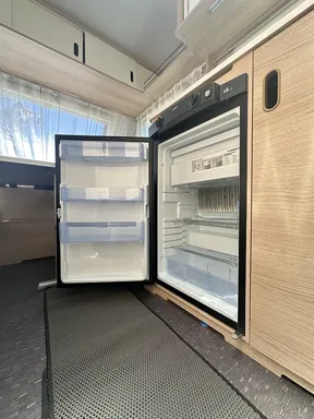 ADRIA AVIVA 360 DD ÇEKME KARAVAN — fotoğraf 11/17