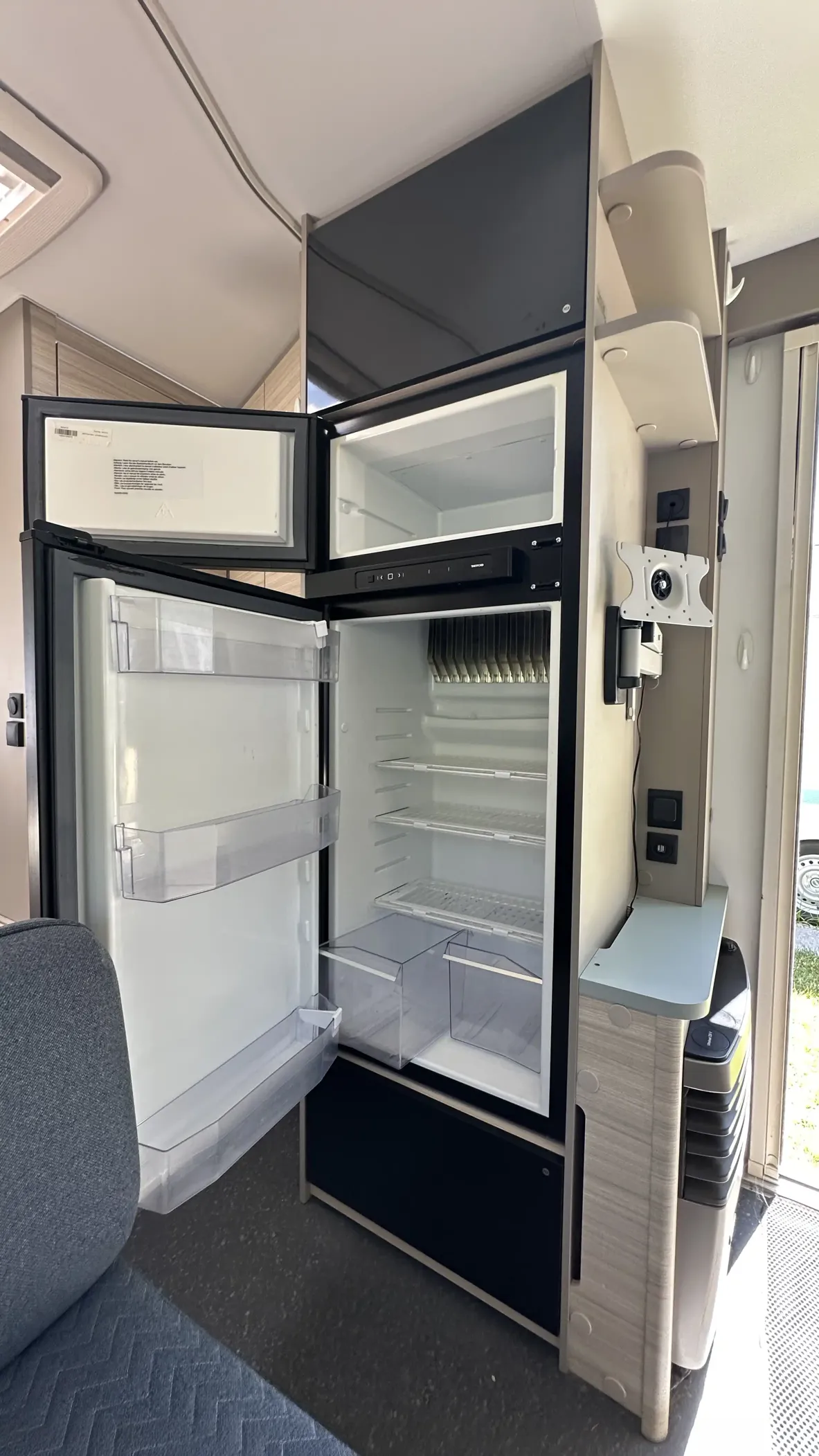 ADRIA ALTEA 402 PH ÇEKME KARAVAN — fotoğraf 12/16