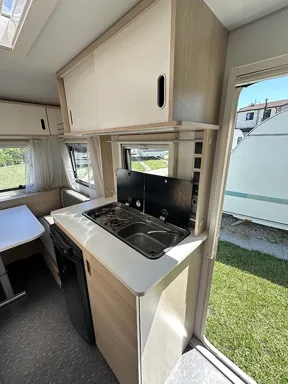 ADRIA AVIVA 360 DK ÇEKME KARAVAN — fotoğraf 8/15