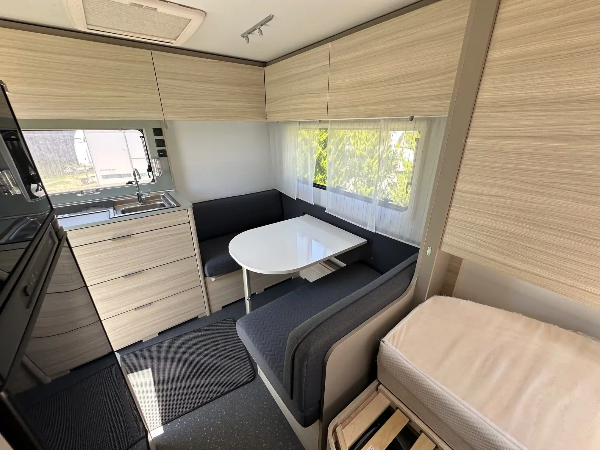 ADRIA ALTEA 402 PH ÇEKME KARAVAN — fotoğraf 11/16
