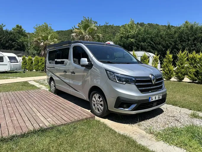 ADRIA ACTIVE PRO RENAULT TRAFIC