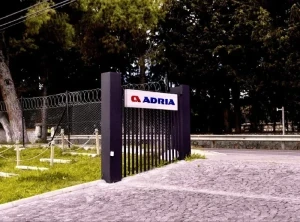 Adria İzmir showroom — Urla karavan satış ve servis şubesi